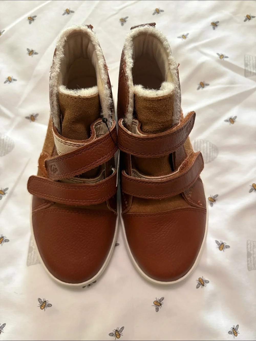 UGG boys Rennon ii high top sneakers toddler size 12